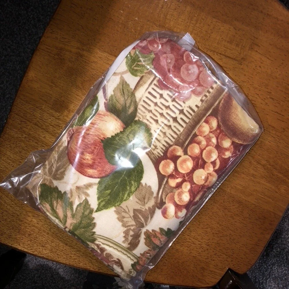 Handmade Fall Table Runner Fruit Basket Grapes 73